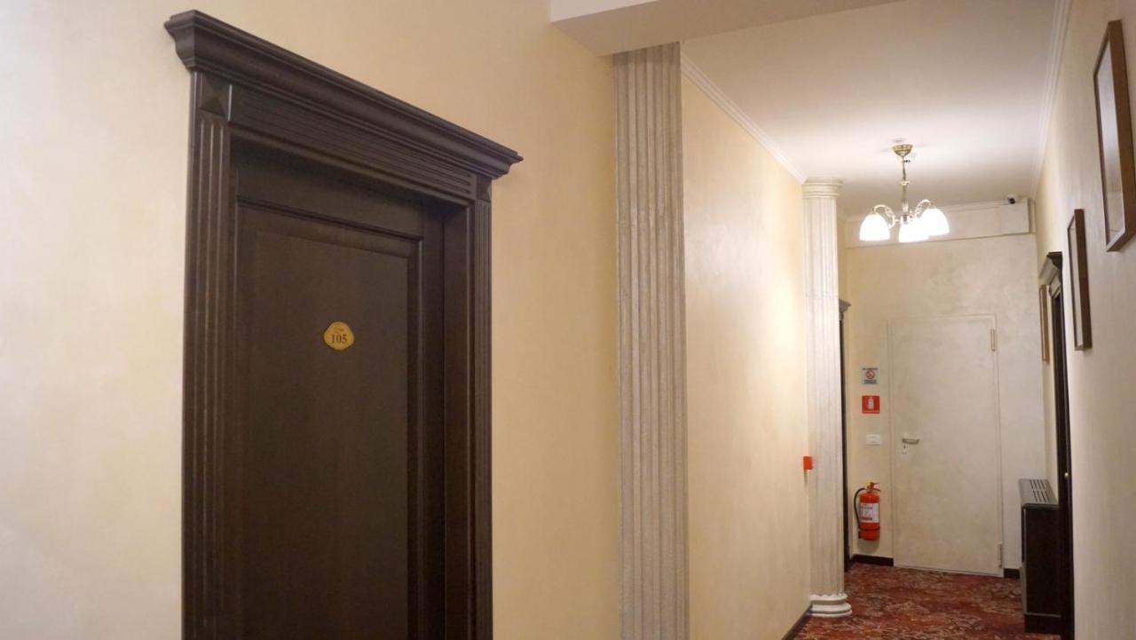 Pensiunea Romeo Resort Focşani Exterior foto